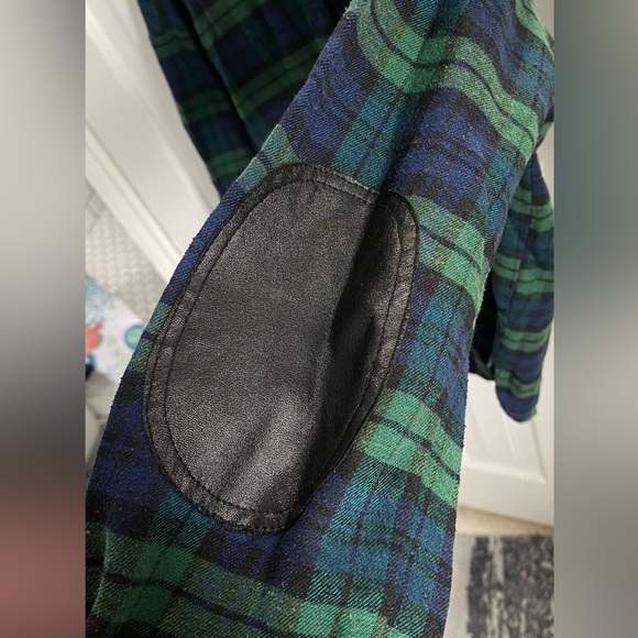 Button Down Flannel - Picture 6 of 7